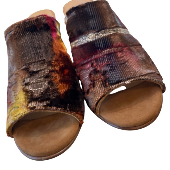 ITALIAN “Firenze Studio” Velvet & Leather Mule Heels Size 8 Block Heel - Picture 6 of 12